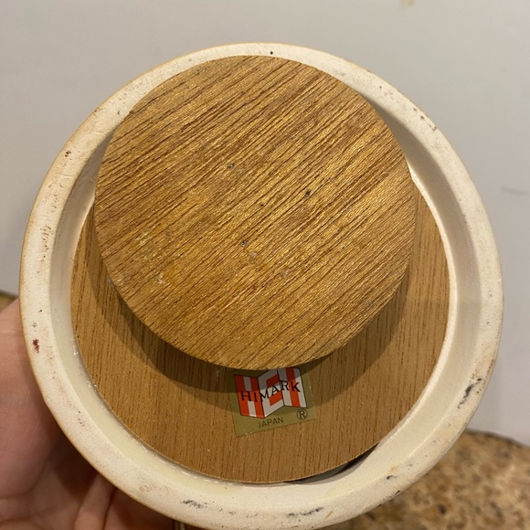 Vintage Rotating Music Box Himark Japan Rotating Kids with/ Umbrella On Bench - Picture 10 of 12